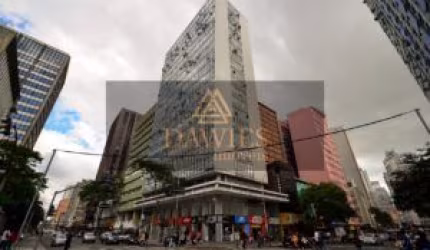 SALA COMERCIAL NO CENTRO DE CURITIBA