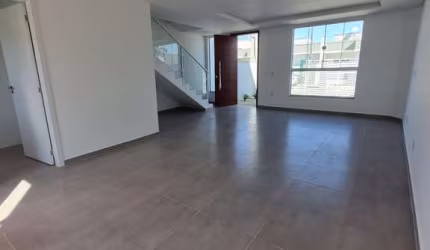 SOBRADO ALTO PADRÃO