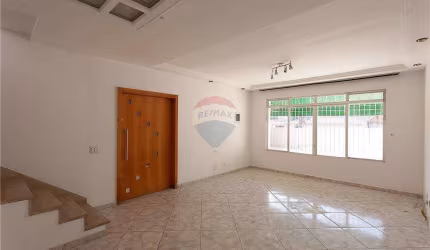 3 Suítes em um Sobrado Fantástico com 3 vagas cobertas