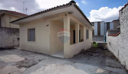 Terreno com Casa Térrea à Venda, 250m² na Freguesia do Ó