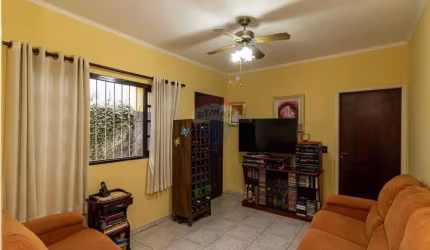 Casa térrea com 2 dormitórios à venda na Vila Nova Cachoeirinha!