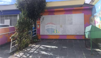 Ampla Casa Comercial para locação na Freguesia do Ó!