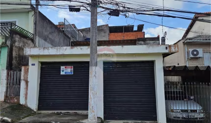 Oportunidade Imperdível para Investidores e Construtores! Casa Assobradada Inacabada com Grande Potencial Comercial ou Residencial!