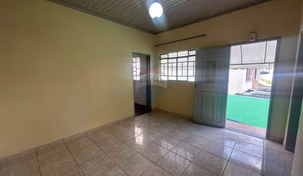 Casa para Locação na Freguesia do Ó - 1 Dormitório com Varanda Ampla e Vaga de Garagem