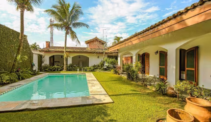 Casa com 3 dormitórios à venda, 403 m² por R$ 1.350.000,00 - Praia de Pernambuco - Guarujá/SP