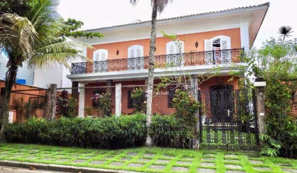 Casa com 8 dormitórios à venda, 450 m² por R$ 2.150.000,00 - Praia de Pernambuco - Guarujá/SP