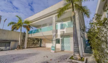 Casa com 6 dormitórios à venda, 400 m² por R$ 4.000.000,00 - Acapulco - Guarujá/SP