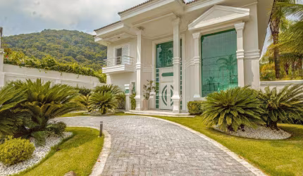 Casa com 5 dormitórios à venda, 405 m² por R$ 2.600.000,00 - Costão do Pernambuco - Guarujá/SP