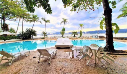Casa com 3 dormitórios à venda, 260 m² por R$ 2.200.000,00 - Península - Guarujá/SP