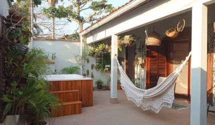 Casa com 3 dormitórios à venda, 120 m² por R$ 950.000,00 - Enseada - Guarujá/SP