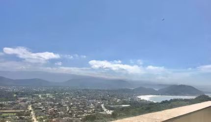 Cobertura com 4 dormitórios à venda, 250 m² por R$ 2.000.000,00 - Morro Sorocotuba - Guarujá/SP