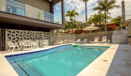 Casa com 6 dormitórios à venda, 300 m² por R$ 3.950.000,00 - Acapulco - Guarujá/SP