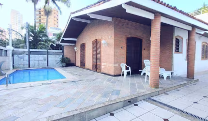 Casa com 3 dormitórios à venda, 310 m² por R$ 800.000,00 - Enseada - Guarujá/SP
