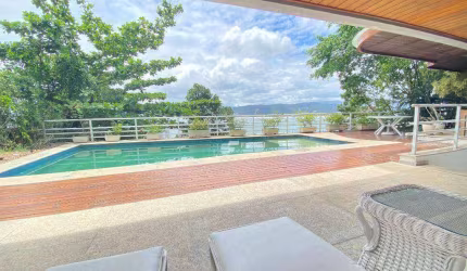Casa disponível para venda e locação anual na Península - Guarujá/SP.