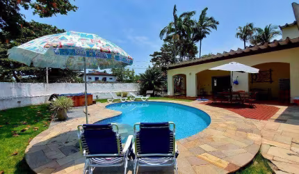 Casa com 4 dormitórios à venda, 350 m² por R$ 2.000.000,00 - Enseada - Guarujá/SP