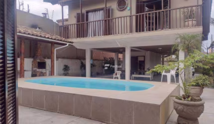 Casa com 4 dormitórios à venda, 298 m² por R$ 800.000,00 - Enseada - Guarujá/SP