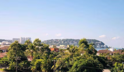 Apartamento com 3 dormitórios à venda, 140 m² por R$ 900.000,00 - Enseada - Guarujá/SP