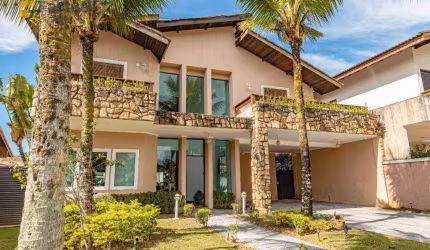 Casa com 4 dormitórios à venda, 400 m² por R$ 2.500.000,00 - Acapulco - Guarujá/SP
