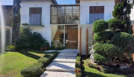 Casa com 5 dormitórios à venda, 303 m² por R$ 3.800.000,00 - Acapulco - Guarujá/SP