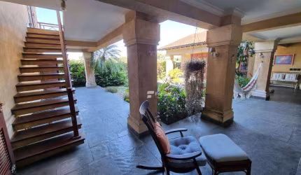 Casa com 6 dormitórios, 560 m² - venda por R$ 4.500.000 ou aluguel por R$ 15.000,00/anual- Acapulco - Guarujá/SP