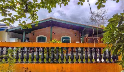 Casa com 5 dormitórios à venda, 300 m² por R$ 890.000,00 - Albamar - Guarujá/SP