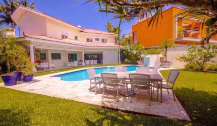 Casa com 4 dormitórios à venda, 483 m² por R$ 4.200.000,00 - Acapulco - Guarujá/SP