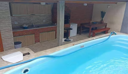Casa com 3 dormitórios à venda, 145 m² por R$ 650.000,00 - Praia de Pernambuco - Guarujá/SP