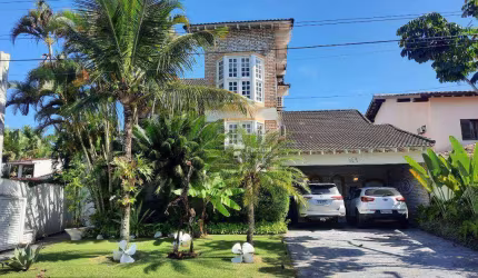 Casa com 6 dormitórios à venda, 390 m² por R$ 2.400.000,00 - Acapulco - Guarujá/SP