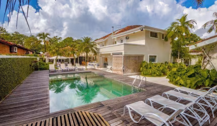 Casa com 9 dormitórios à venda, 583 m² por R$ 6.500.000,00 - Acapulco - Guarujá/SP
