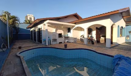 Casa com 3 dormitórios à venda, 150 m² por R$ 800.000,00 - Enseada - Guarujá/SP