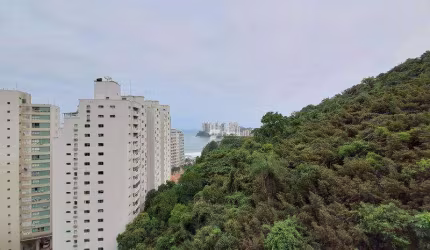 Apartamento à venda nas Pitangueiras  Guarujá / SP.