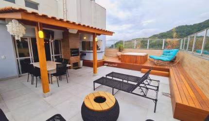 Cobertura duplex à venda Praia de Pitangueiras - Guarujá / SP.