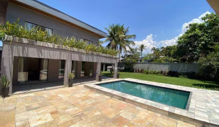 Casa à venda na Praia de Pernambuco - Guarujá/SP