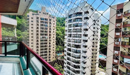 Apartamento à venda na Praia de Pitangueiras - Guarujá / SP.