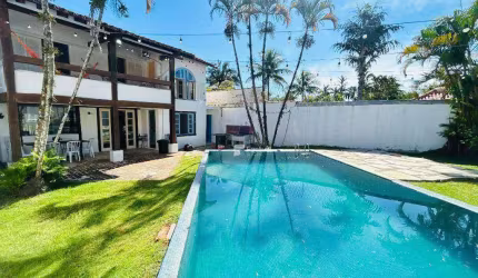 Casa com 4 dormitórios à venda, 300 m² por R$ 700.000,00 - Praia de Pernambuco - Guarujá/SP