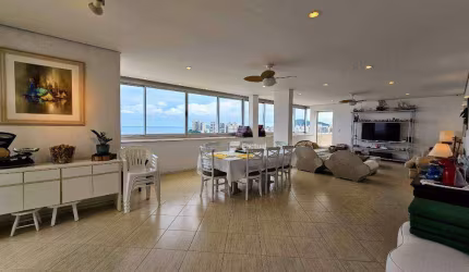 Cobertura Pent House à venda na Praia das Pitangueiras - Guarujá/SP.