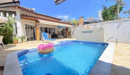 Casa com 4 dormitórios à venda, 300 m² por R$ 1.250.000,00 - Enseada - Guarujá/SP