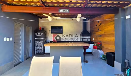 CASA 03 QUARTOS SENDO 01 SUITE - VISÃO!!