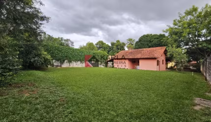 CASA NA ORLA DA LAGOA CENTRAL COM 07 QUARTOS