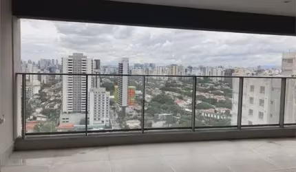 Apartamento para venda tem 131 metros quadrados com 3 quartos em Santo Amaro - São Paulo - SP