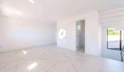 Sobrado de Condomínio a venda no Guabirotuba, 3 quartos, terraço amplo, 179 m2