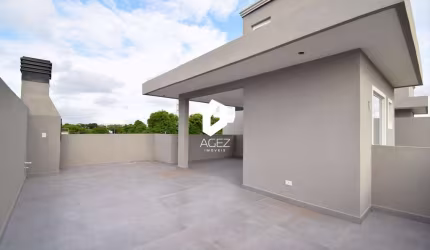 Sobrado novo, com 03 quartos, terraço amplo com área gourmet e quintal.