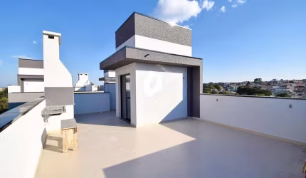 Sobrado novo, com terraço amplo 03 quartos e 03 vagas!