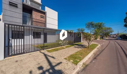 Sobrado novo com quintal, 03 quartos 01 suíte e terraço!