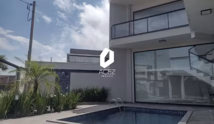 Casa novo com piscina beira mar!
