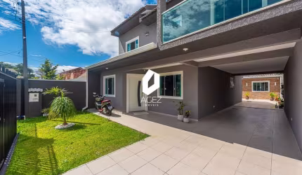 Casa semi mobiliada em São José dos Pinhais, 266 m² de área construída 04 quarto