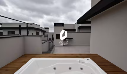 Sobrado Triplex à Venda no Cajuru Curitiba – Alto Padrão, 3 Suítes!
