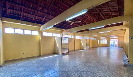 Vendo Prédio Comercial, 301,86 m², 2 andares, no São Raimundo em Manaus!
