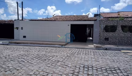 Casa Padrão / Casa Padrão em Natal / Casa Padrão no Bairro Parque dos Coqueiros / Casa na Zona Norte de Natal / Casa em Rua Pública em Parque dos Coqueiros