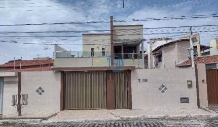 CASA ALTO PADRÃO/CASA A VENDA EM NOVA PARNAMIRIM/